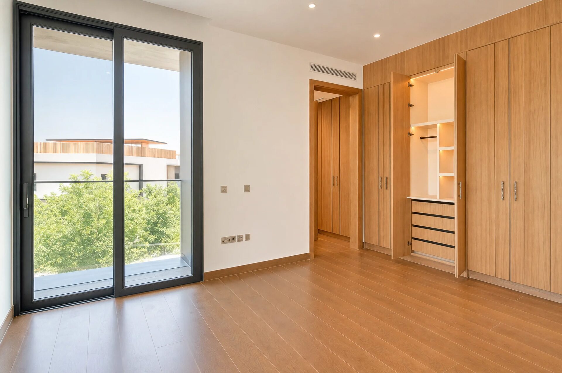 Bedroom with garden balcony