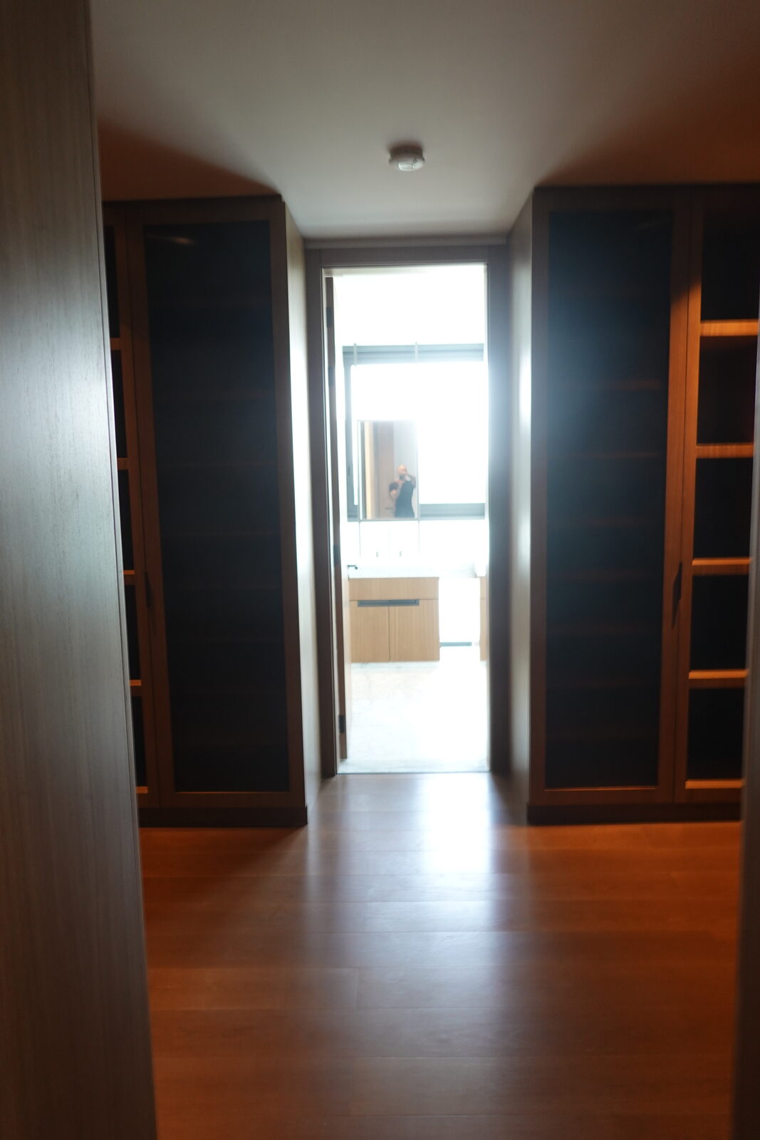 Walk-in dressing room